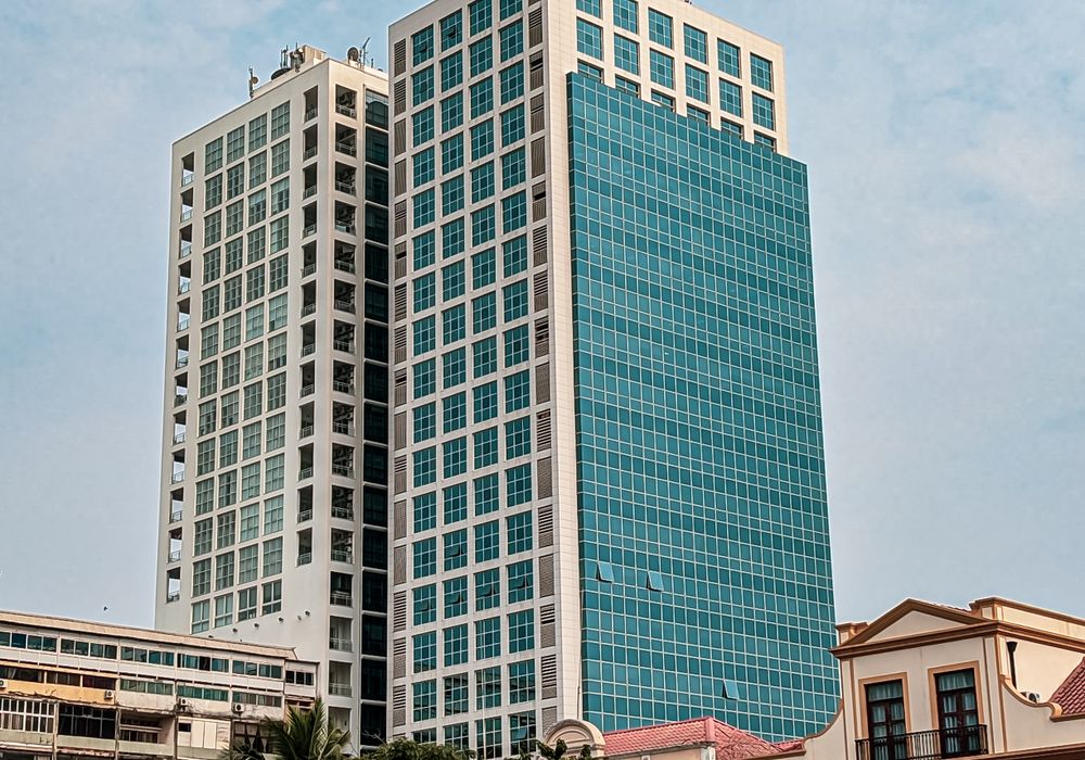 Immeuble de bureaux — Akwa